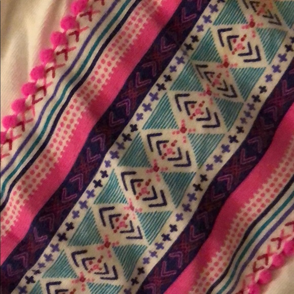 White and bright print dress - Picture 2 of 3